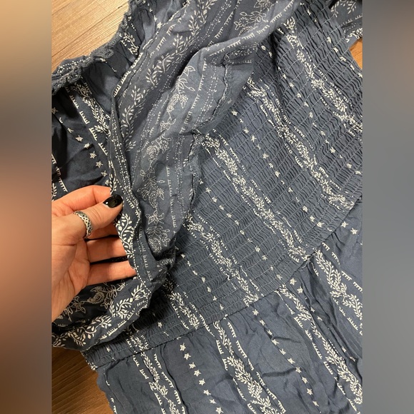 Flowy Bellbottom Jumpsuit - Picture 6 of 7